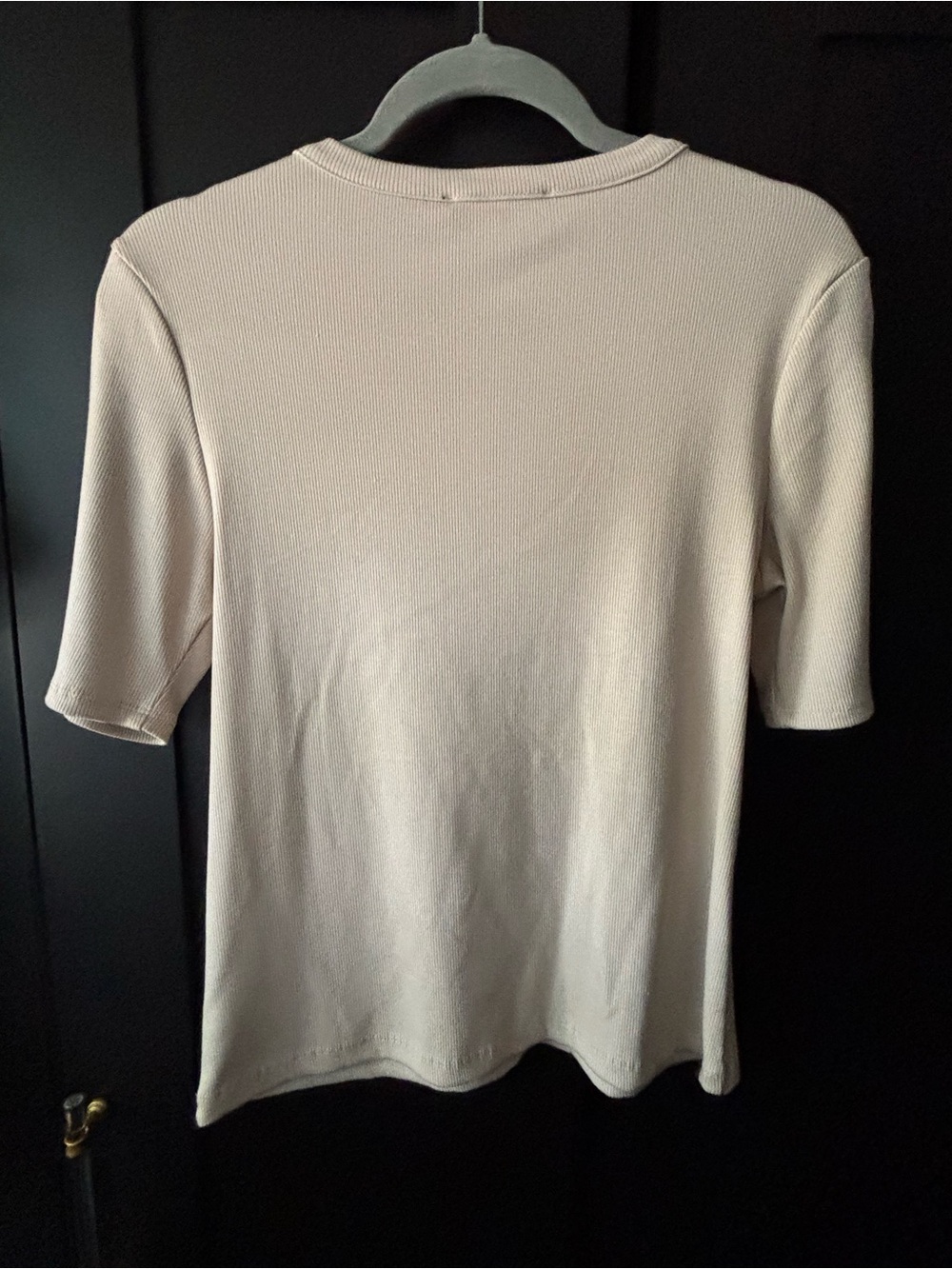 Tahari Cream Short Sleeve Ribbed Top with Shoulder Buttons - Picture 3 of 3